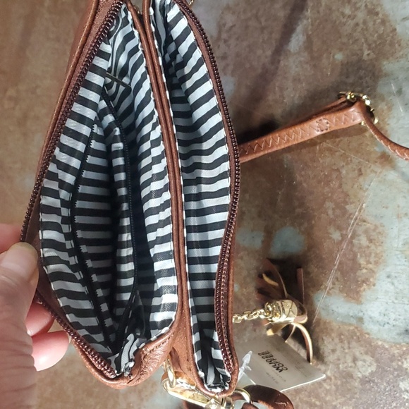Brown crossbody bag with front zipper tassel - Picture 5 of 5